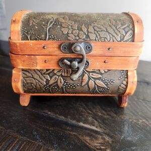 Vintage Style Decorative Chest